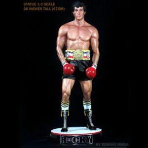 Estátua Rocky III